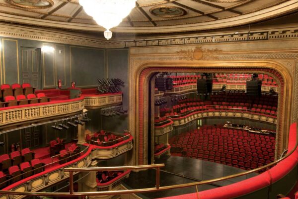 b_21004_or__theatro7 b_21004_or__theatro7